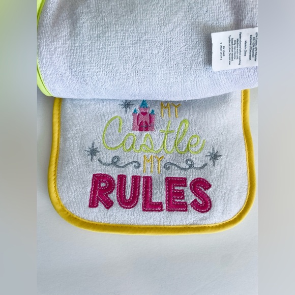 New Bib set of 4 infant bibs patents choice born to sparkle - Picture 4 of 8